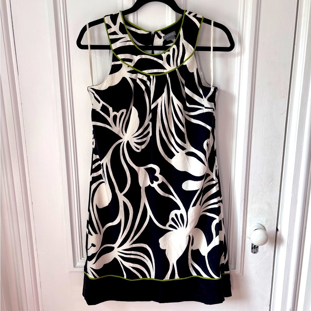 Women’s Anne Taylor Silk Black And White Floral A Line Sleeveless Back Zip Lined